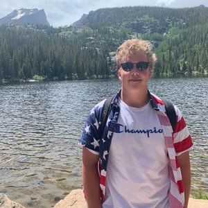 Meet your Posher, Wesley